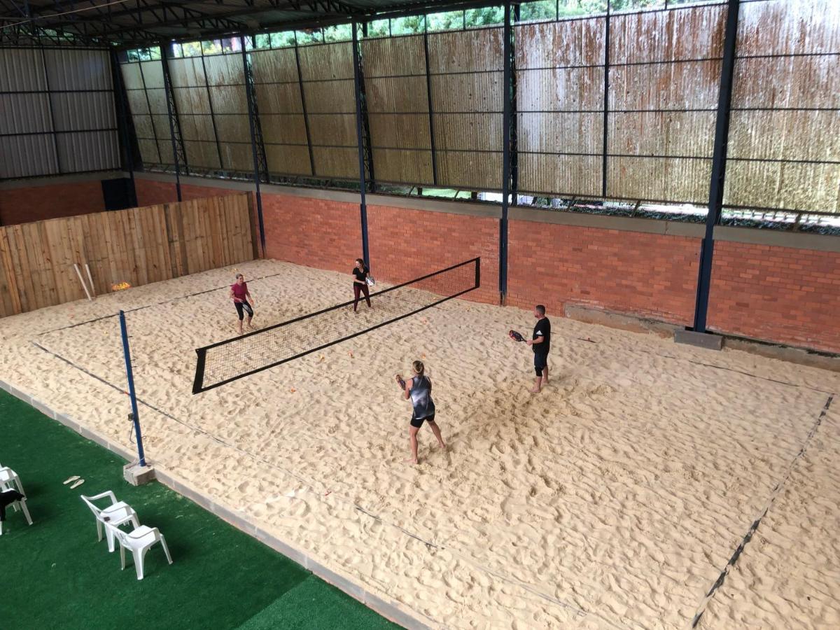 Estalagem Vila Suzana - Quadra De Beach Tennis Indoor Канела Екстер'єр фото